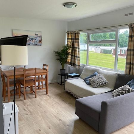 Cosy Cabin - Bideford Bay Holiday Park エクステリア 写真